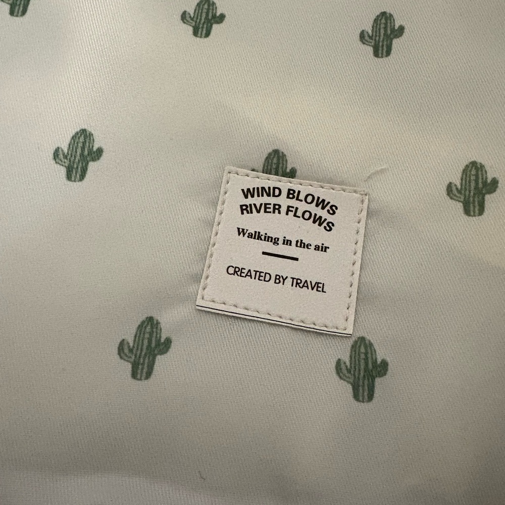 Cactus Print Drawstring Bag - Picture 11 of 12
